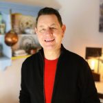 Star des réseaux sociaux, cet ex-animateur de l'Eure sort un livre de cuisine de 44 recettes