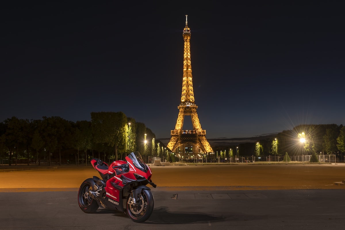 Ducati fête son centenaire lors de l'événement Rétromobile 2023.