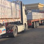 Des camions d'aide humanitaire entrent à Gaza par Rafah