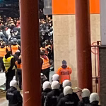 Défaite du Standard : des fans envahissent les vestiaires à Sclessin