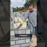 Il perçoit un salaire double par rapport à ses collègues