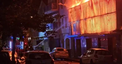 Fort-de-France : 22 pompiers mobilisés pour un incendie majeur près du canal Levassor, aucun blessé signalé Important incendie en cours le long du canal Levassor à Fort-de-France