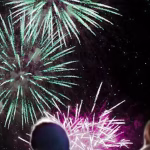 Interlaken maintient son feu d'artifice, provoquant l'indignation après la catastrophe de Crans-Montana