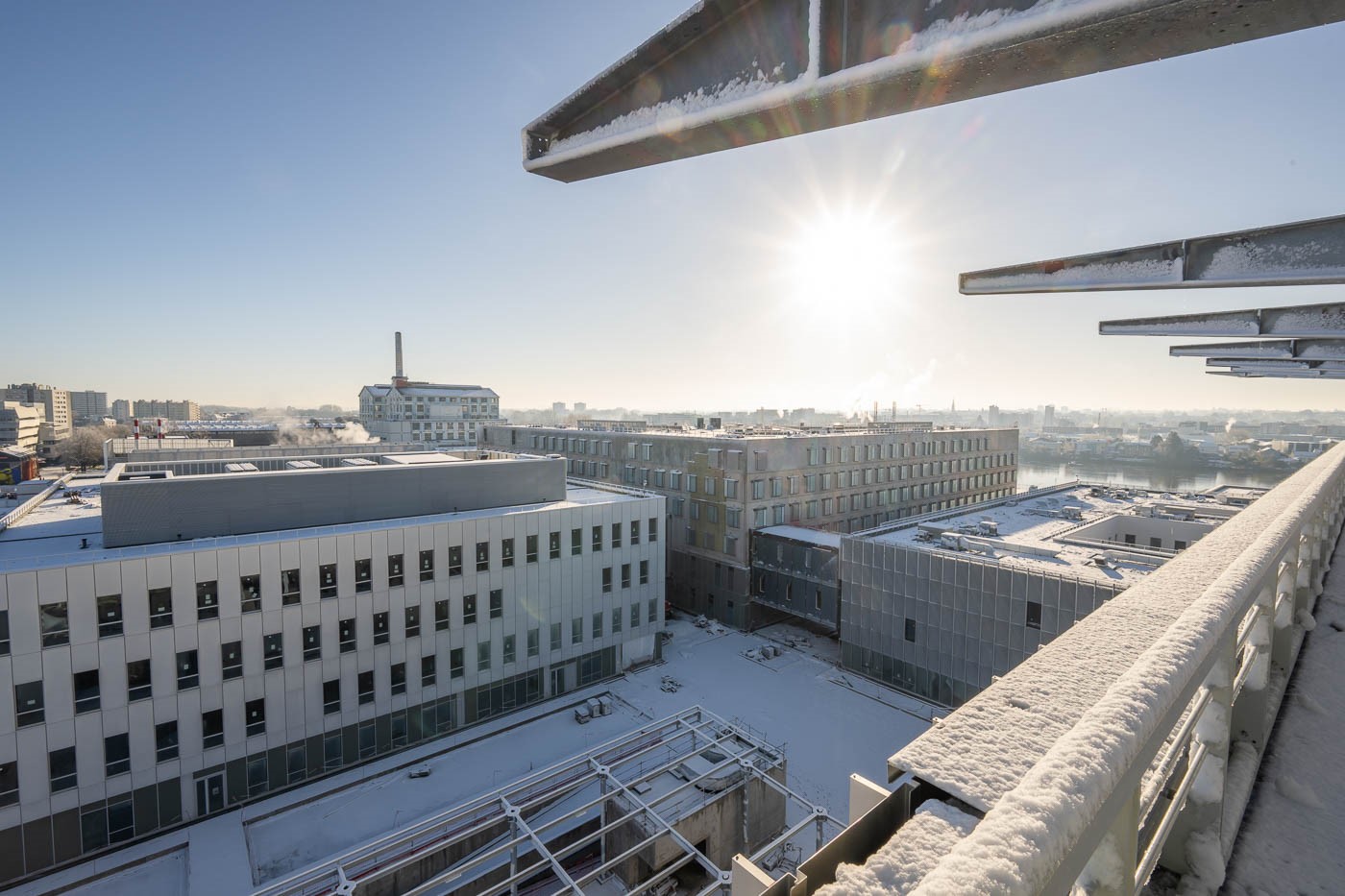 Le futur hôpital Loire Santé du CHU Nantes (44) photographié sous la neige