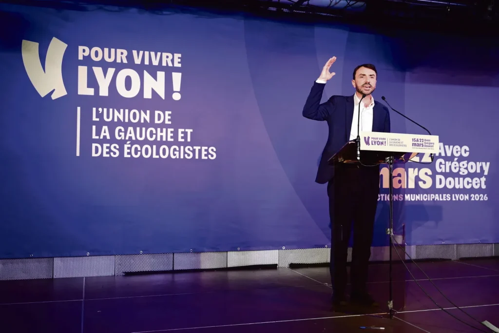 Municipales 2026 : à Lyon, la gauche sortante en position de challenger face à Jean-Michel Aulas - L'Humanité