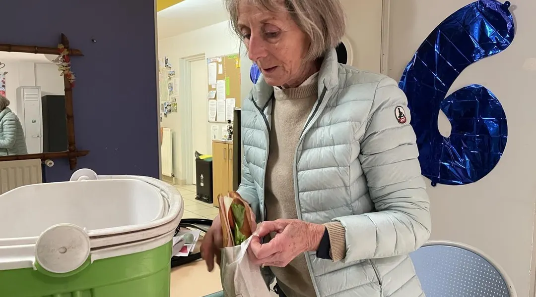 À Cherbourg, des bénévoles se mobilisent la nuit pour venir en aide aux plus démunis