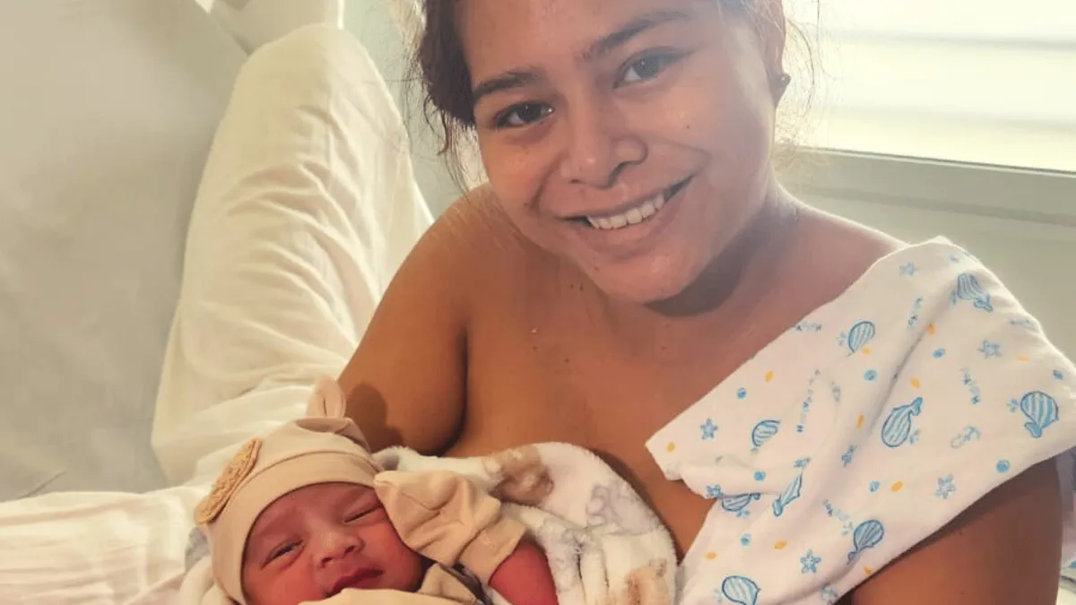 Premier bébé de 2026 au CHPF : Revatua, un nouveau-né attendu, marque le Nouvel An en Polynésie