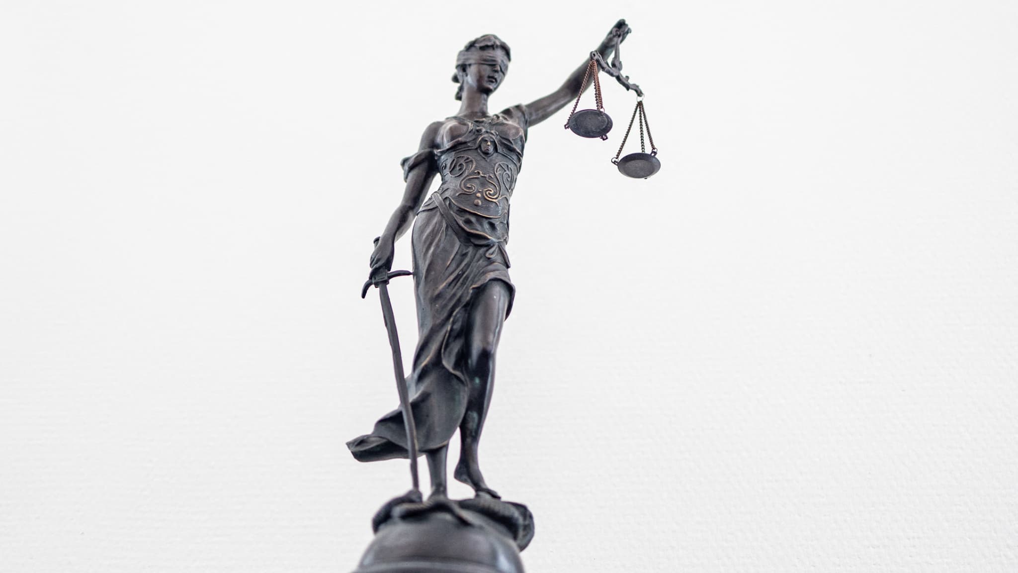 Cécilia Rivière affirme que son père Jean-Claude, retrouvé mort en 2021, a été assassiné.