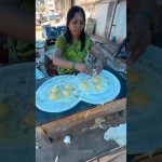 Une tante indienne réalise la plus grande crêpe du monde