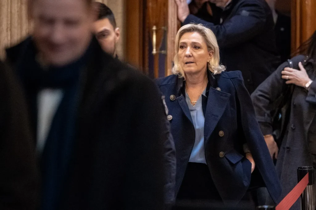 Procès en appel du RN : Marine Le Pen en difficulté lors de l'audition