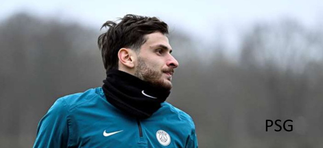 PSG : Kvaratskhelia victime d’un choc lors de l’entraînement