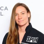 Une scientifique récompensée par le 'Nobel de l'environnement' pour ses recherches sur les champignons.