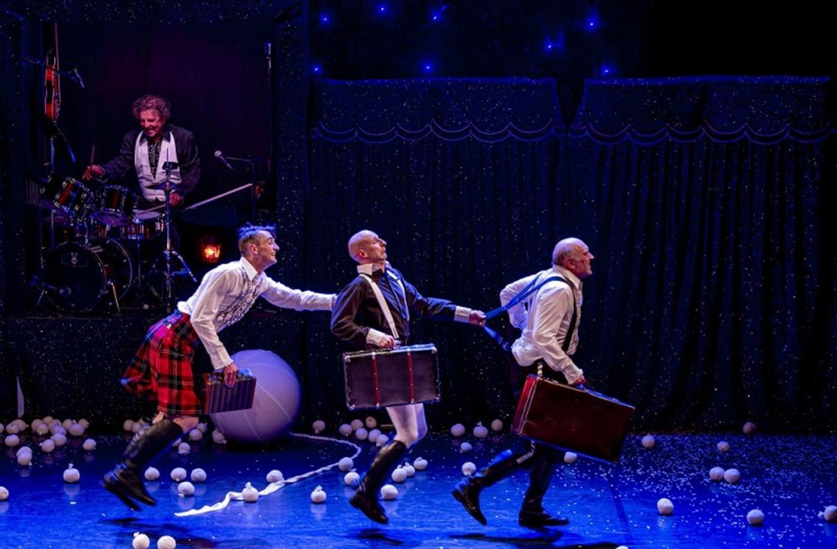 Biscarrosse : Les Mangeurs de lapin présentent un cabaret burlesque à l’Arcanson