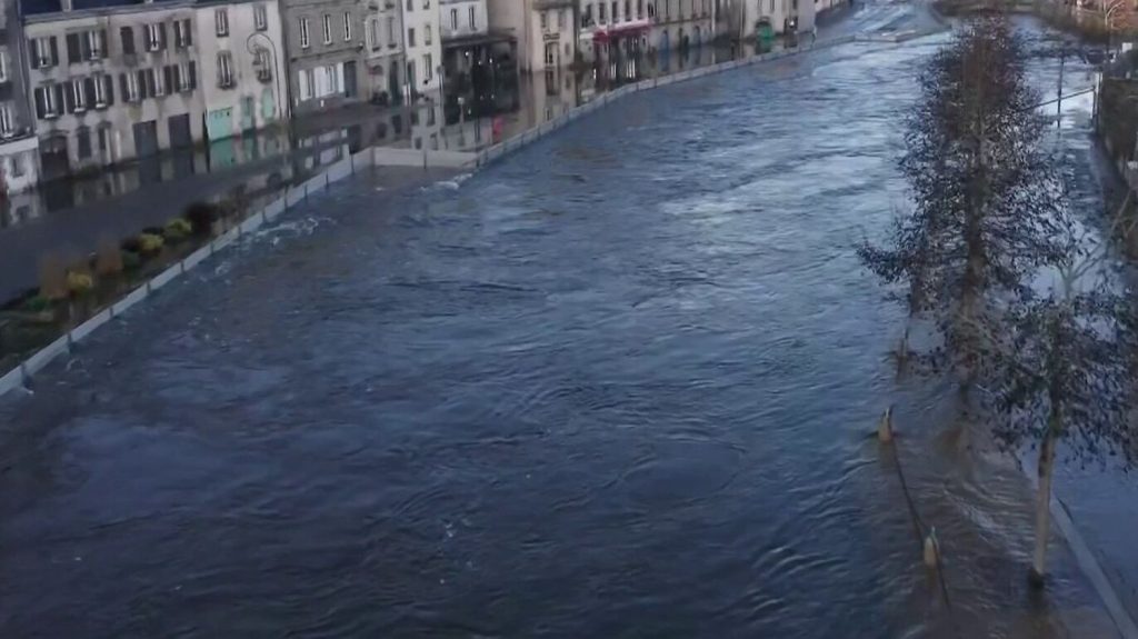 Crue à Quimperlé : les habitants bénéficient d'un répit temporaire