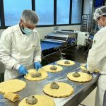 La nouvelle cuisine centrale de Tours prépare 1,4 million de repas par an avec un objectif écologique