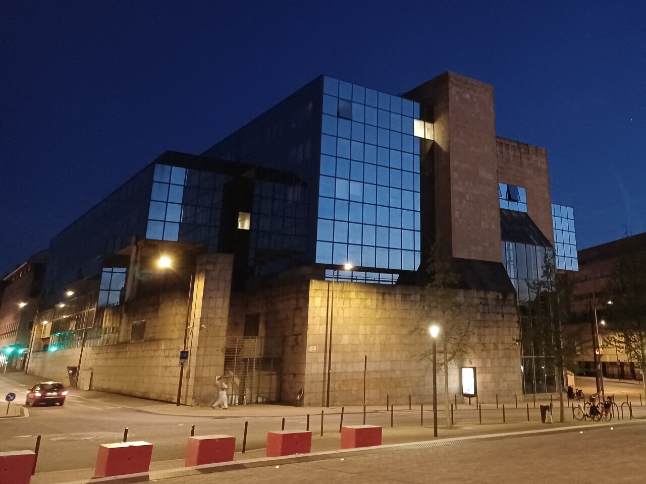 En Sarthe, un homme agresse son ex-compagne et l’une de ses filles lors du Nouvel An