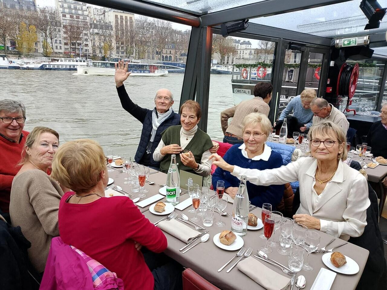 Des seniors découvrent la Seine lors d’une croisière au départ de Gisors