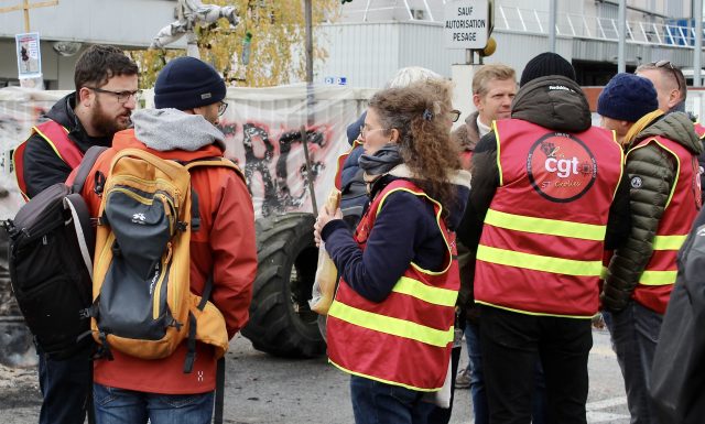 Les salariés de l'usine Teisseire sont en grève depuis plus d'un mois pour espérer sauver les 205 emplois menacés. © Maureen Dufournet - Place Gre’net
