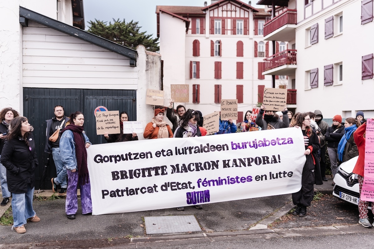 Des féministes critiquent la visite de Brigitte Macron à Bayonne