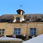 Entre truffes et pierres blondes, cette mairie discrète raconte huit siècles de pouvoir communal en Périgord Noir