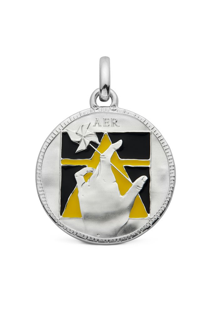 Médaillon arthus bertrand x lou doillon