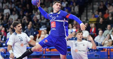 Euro 2026 : la liste officielle des 21 joueurs de l’équipe de France de handball dévoilée, Fabregas capitaine Handball. Fabregas, Prandi, Remili... 21 Bleus sélectionnés pour préparer l'Euro 2026