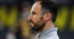 Ligue féminine. Emmanuel Mayonnade célèbre dix ans à Metz Handball, les supporters lui rendent hommage