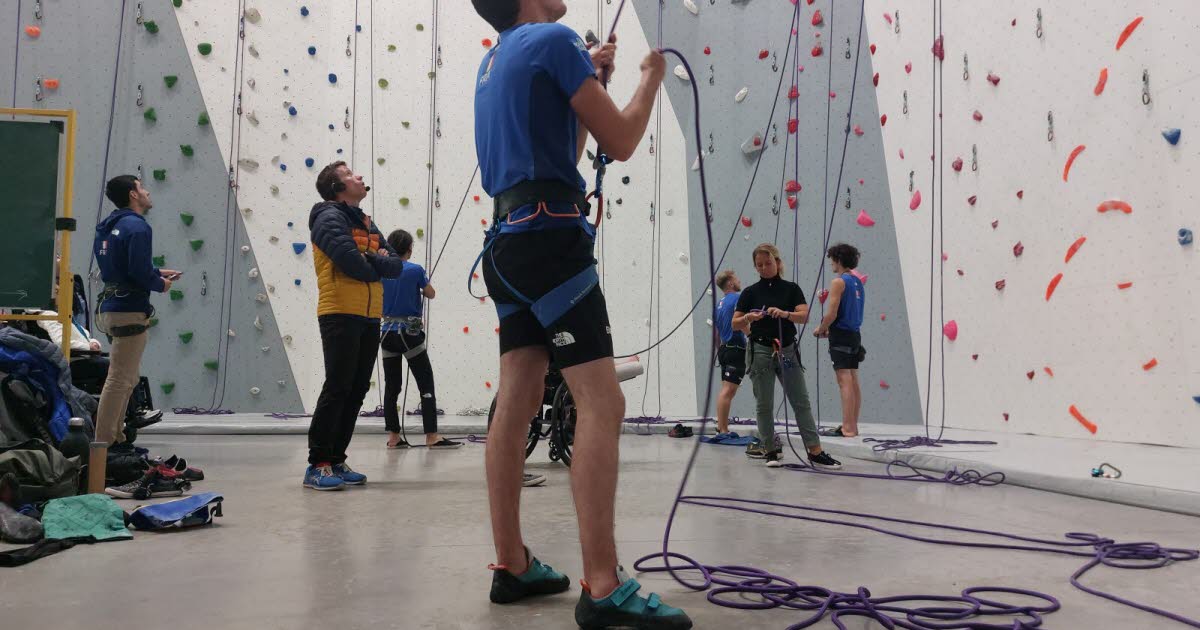 Le club d’escalade de Bulgnéville reçoit un nouvel équipement adapté aux grimpeurs en situation de handicap