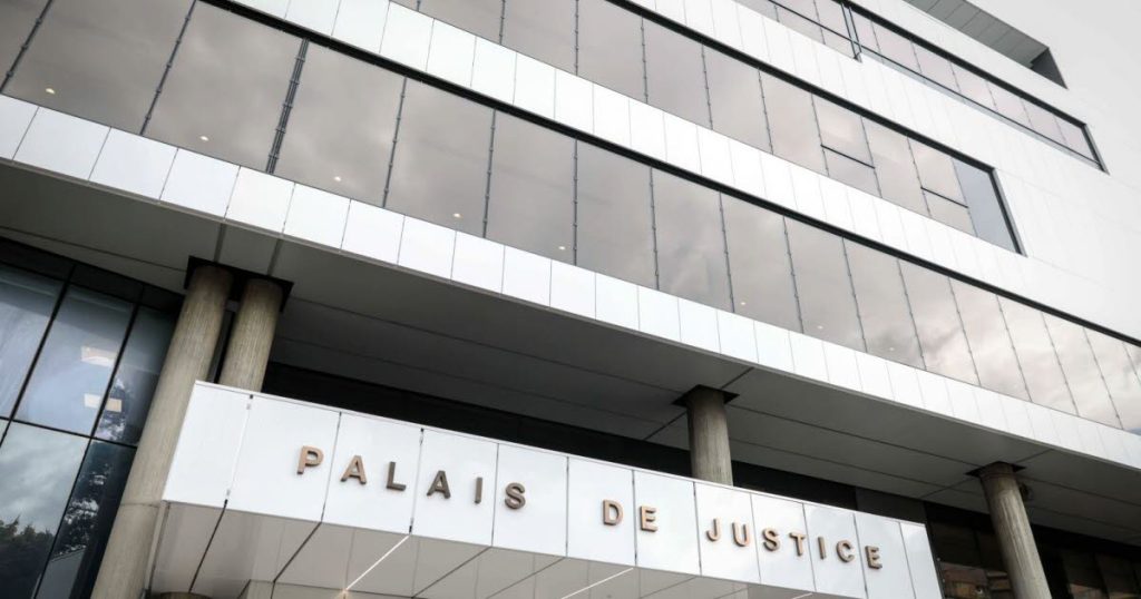 Yvelines : Un lycéen de 15 ans, Nicolas, se suicide après des années de harcèlement, enquête ouverte.