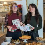 Lyon : Café Mio, un concept unique pour écrire une lettre à envoyer en 2028 ou 2029