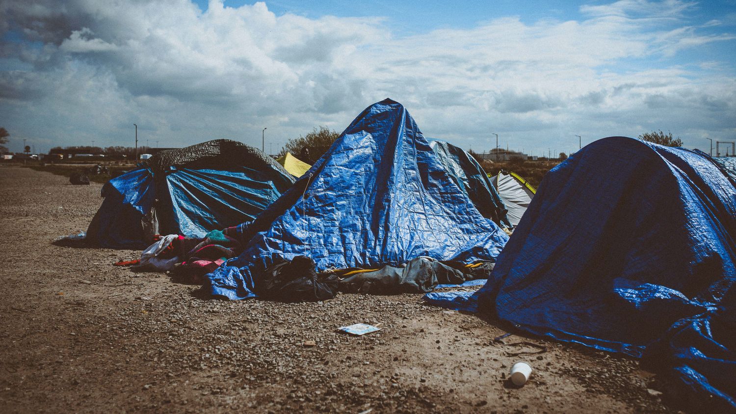 Évacuation d'un camp de migrants à Calais : 650 personnes mises à l'abri.