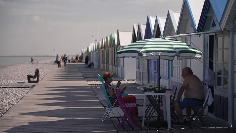 Ce jeudi 8 janvier, une partie des planches a été enlevée à Cayeux-sur-Mer en raison de l’arrivée de la tempête Goretti.