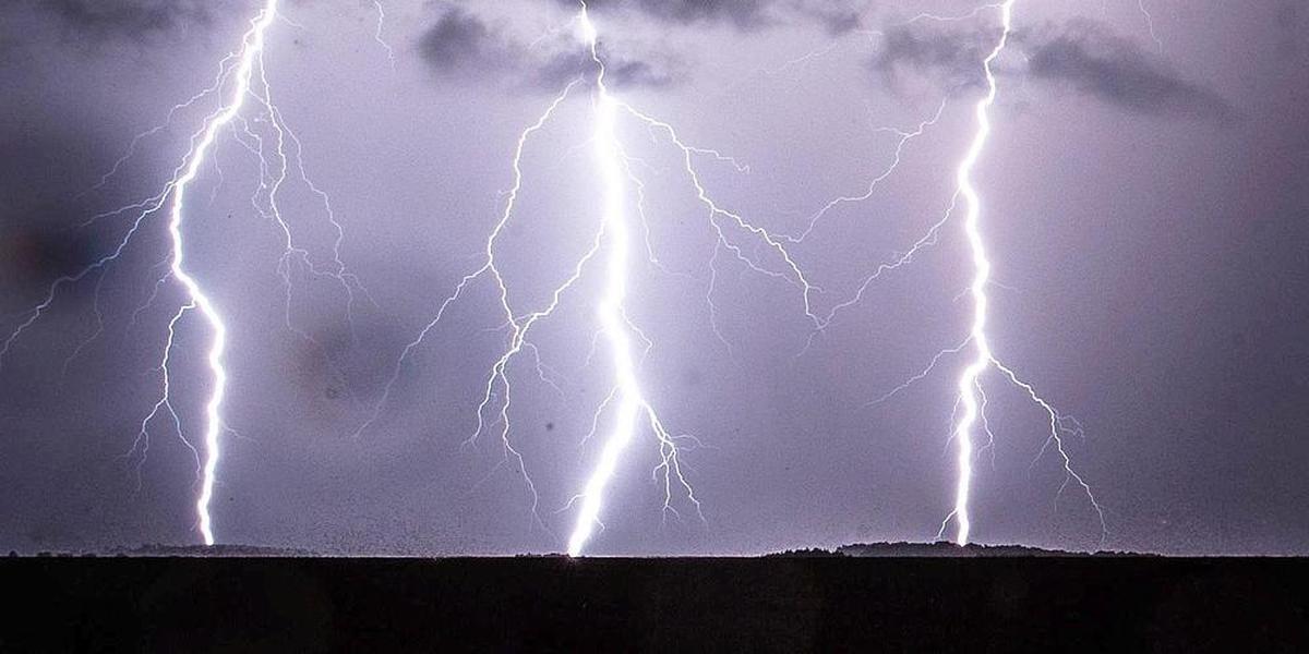 Gironde : Un impact de foudre d’une intensité rare enregistré à Salles depuis septembre