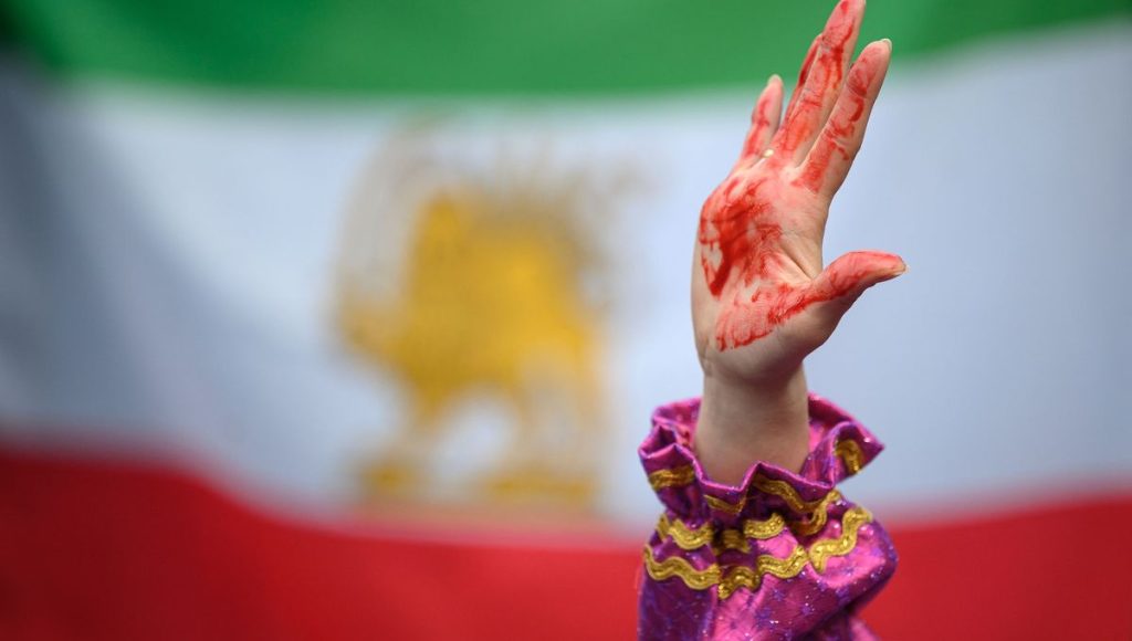 Iran : Erfan Soltani, manifestant emblématique, libéré sous caution