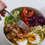 Microbiote : la sérotonine, hormone du bonheur, produite dans nos intestins