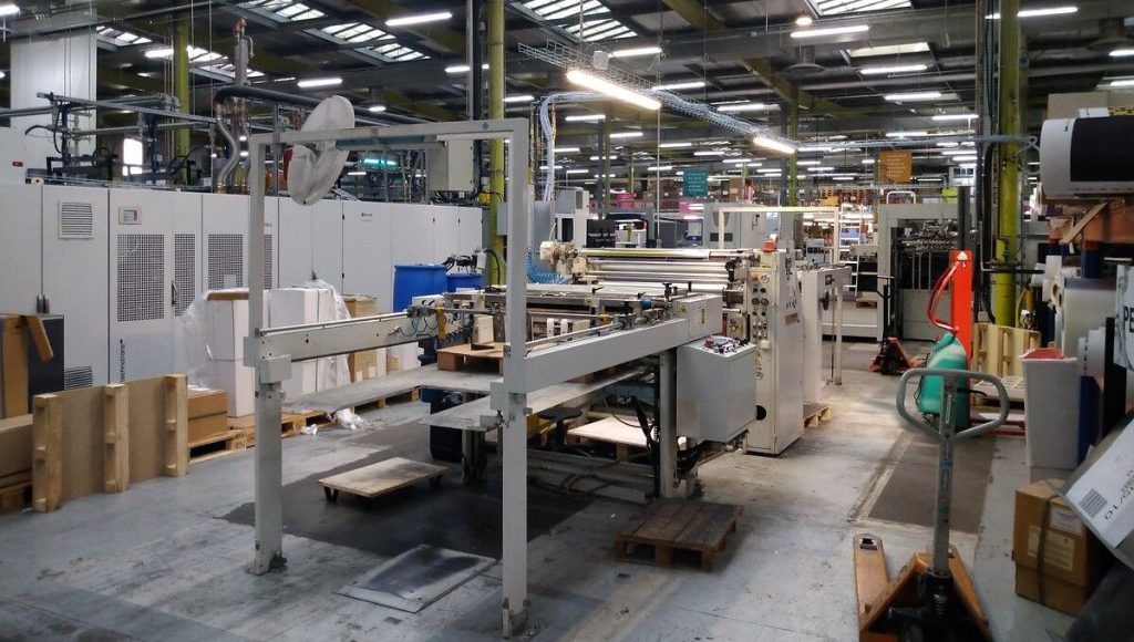 "On va s'approcher des 200 tonnes de documents" : l'activité accélère dans les imprimeries, pour les municipales - ICI