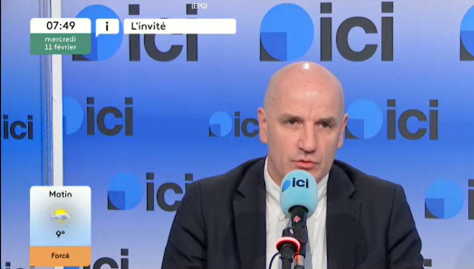 Plus de 200 élus soutiennent le maire de Quelaines-Saint-Gault après une nouvelle agression