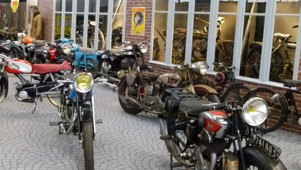 Retour sur le départ de l' Epopée du 2 roues - ICI