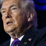 La Russie appelle à la « retenue » en Iran, la Pologne évacue