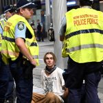 Visite du président israélien Isaac Herzog en Australie : tensions entre policiers et propalestiniens