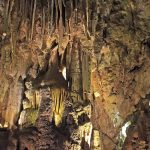 La sortie tourne au drame en Occitanie : un spéléologue fait une chute mortelle, l’étroitesse de la cavité complexifie la remontée de son corps