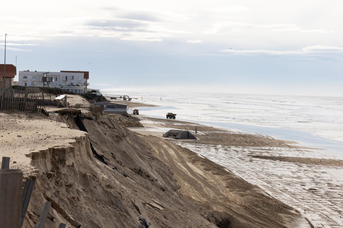 Érosion dans les Landes : la dune recule fortement cet hiver à cause des intempéries