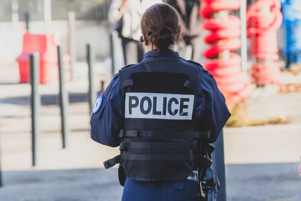 Un élève poignarde une professeure dans un collège à Sanary-sur-Mer, Var