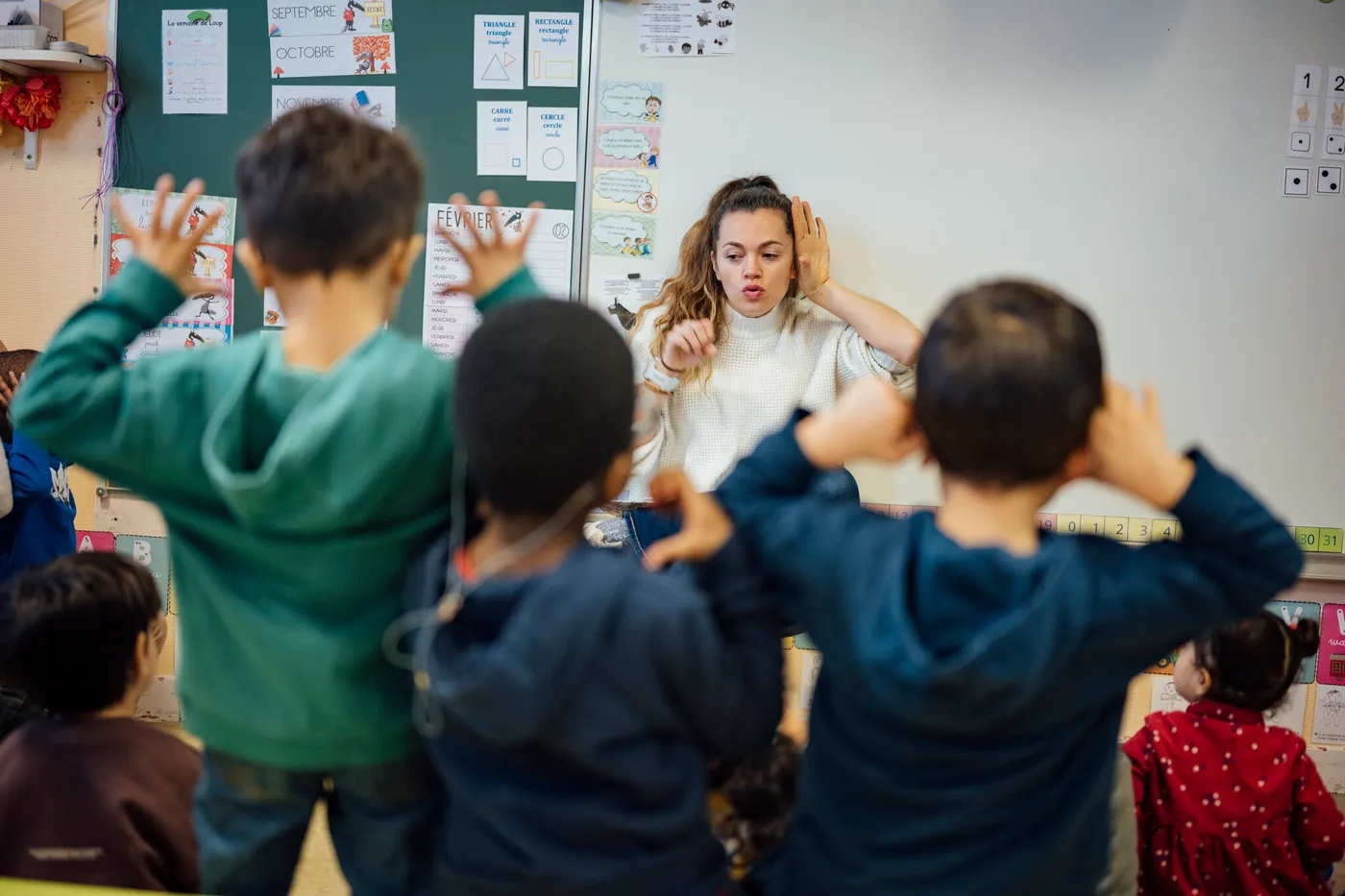 À Lyon, des initiatives pour rompre le cycle de la grande pauvreté en contactant les parents d'élèves