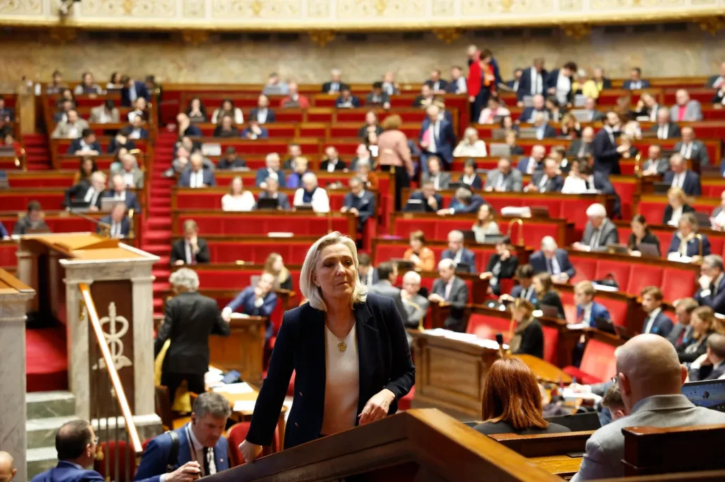 Assemblée nationale : le RN et LFI déposent des motions de censure sur la stratégie énergétique.