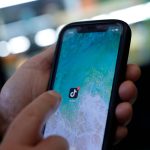 L'UE exige que TikTok modifie son interface jugée « addictive » pour protéger les utilisateurs.