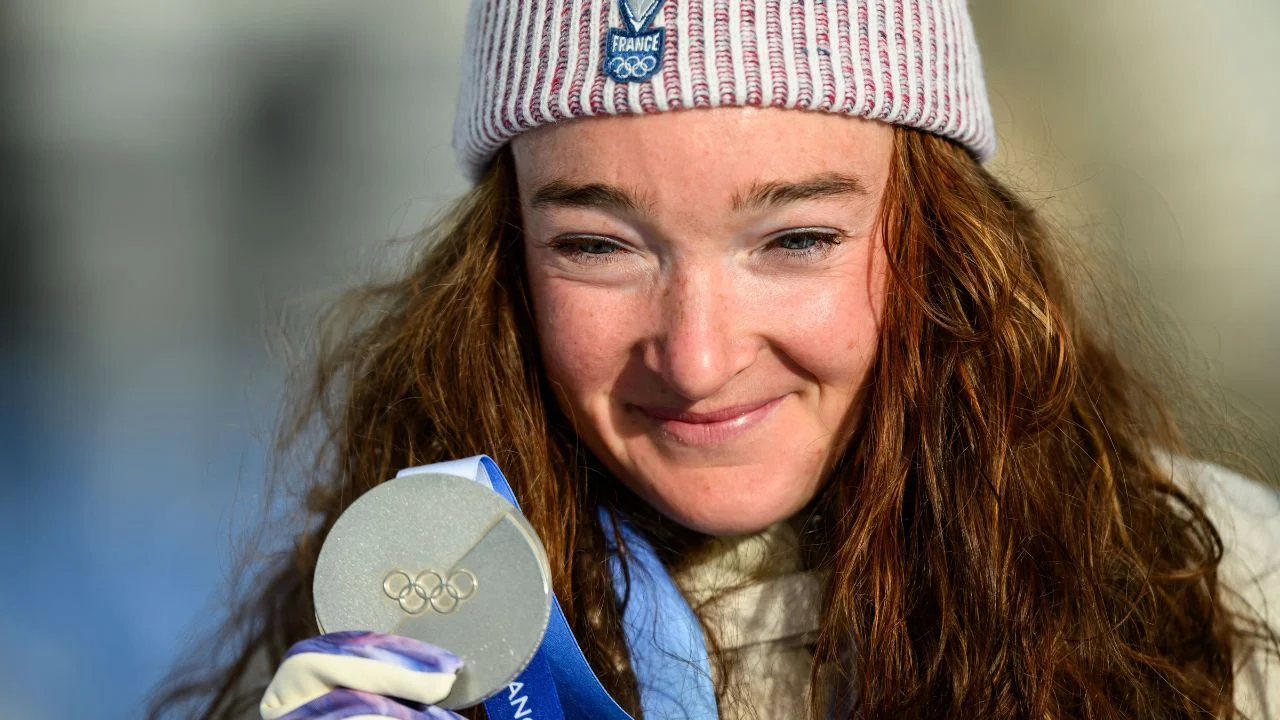 Lou Jeanmonnot avec sa médaille