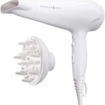 Remington Sèche-cheveux Ionique [Puissant & léger] Ionic Dry Blanc (2200 W, coiffage délicat en douceur & répartition uniforme de chaleur, 3 températures/ 2 vitesses, concentrateur, diffuseur) D3199