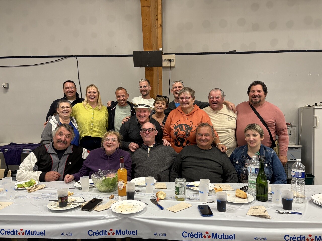 Des ex-candidats de l'Amour est dans le pré s'installent dans le Sud Manche.