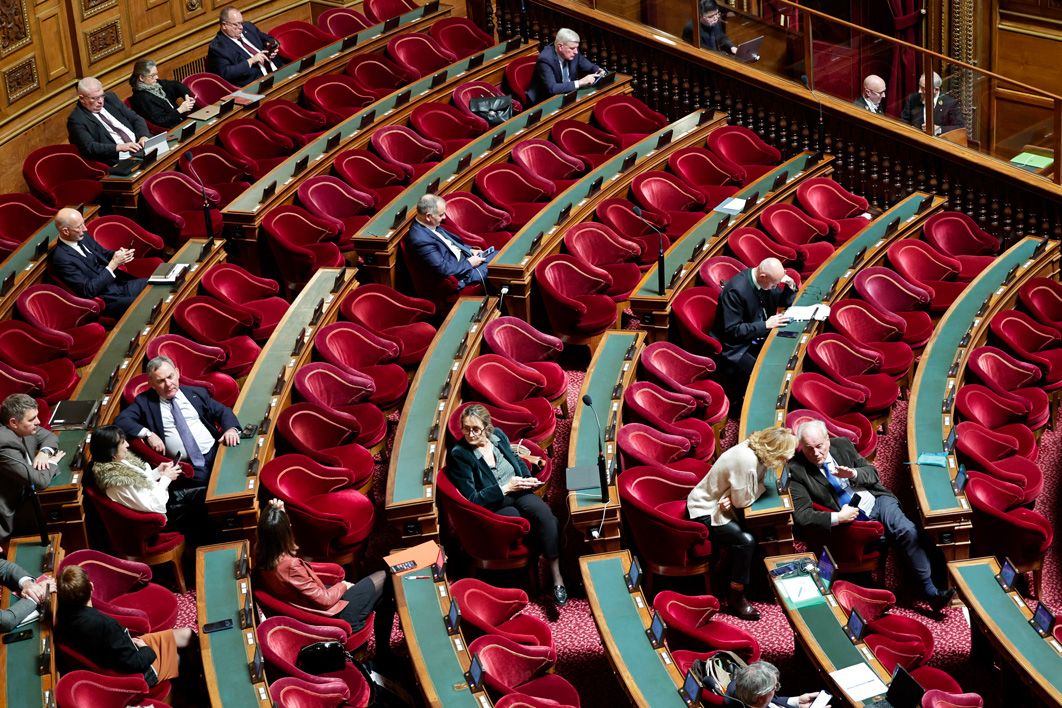 Nouvelle-Calédonie : le Sénat valide une réforme constitutionnelle aux enjeux incertains